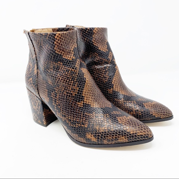 steve madden jillian bootie taupe